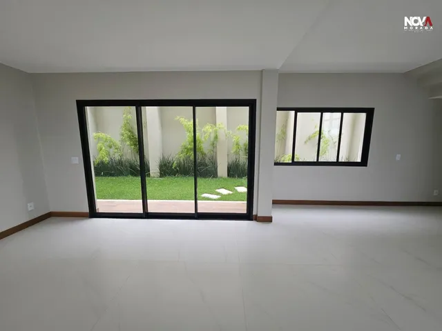 Imagem 4: Casa em condomínio com 4 dormitórios