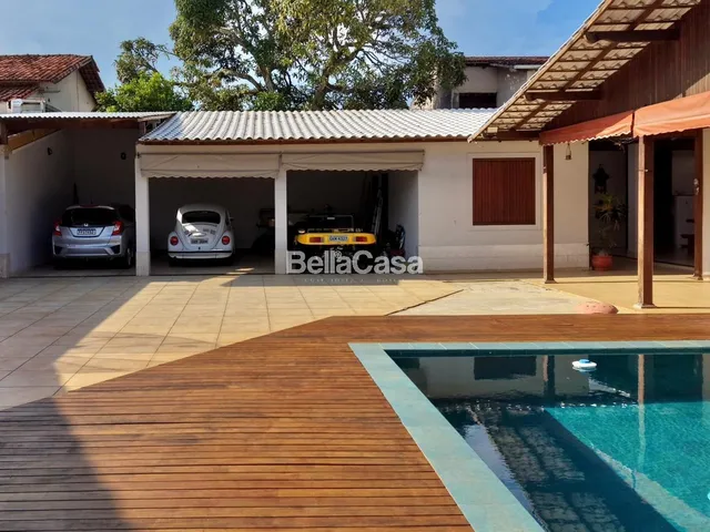 Imagem 13: Casa à venda composta de 4 quartos, sendo 1 suíte e 3 vagas de garagem, com piscina e