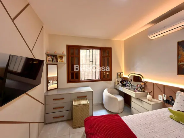 Imagem 14: Casa à venda composta de 4 quartos, sendo 1 suíte e 3 vagas de garagem, com piscina e