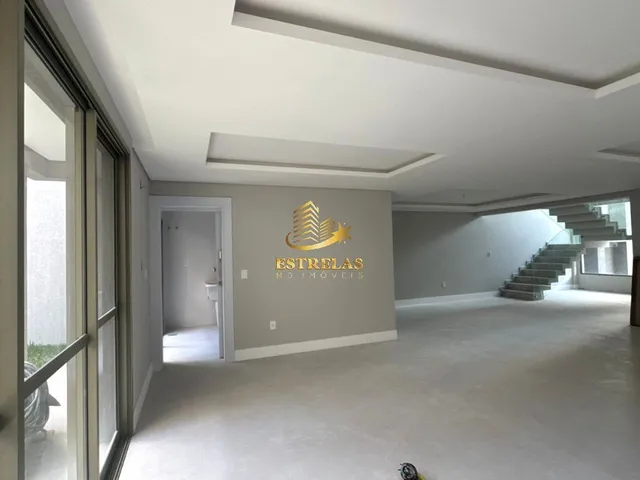 Imagem 13: Imperdível oportunidade: Casa à venda em Curitiba-PR, no bairro Uberaba, com 3 quartos