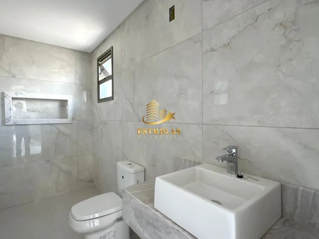 Imagem 2: Imperdível oportunidade: Casa à venda em Curitiba-PR, no bairro Uberaba, com 3 quartos
