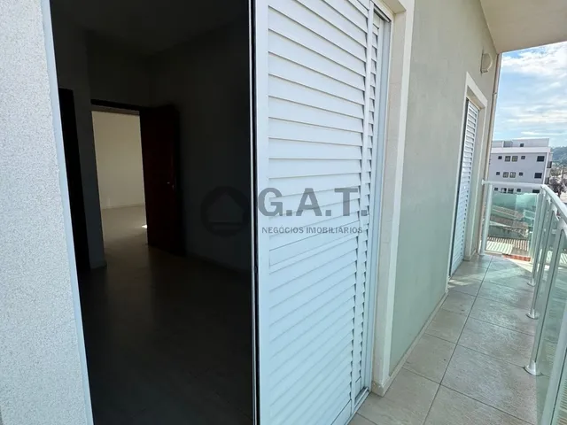 Imagem: O apartamento possui 2 Dormitórios, 1 Suíte, 2 Banheiros,