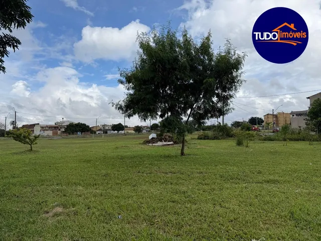 Imagem 9: TUDO IMÓVEIS VENDE - Casa com 3 quartos uma suíte e 4 vagas de garagem à venda em