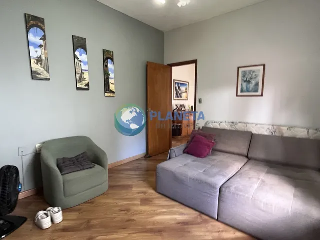 Imagem 7: Casa Padrão com Piscina 4 Quartos no Itapoã - Bh
