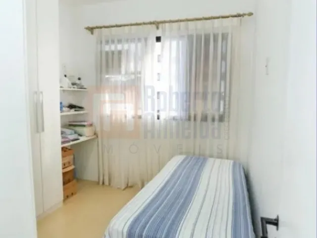 Imagem 7: Apartamento à Venda no Condomínio Barra Bali de 70m² com 2 Quartos com Armários Sendo