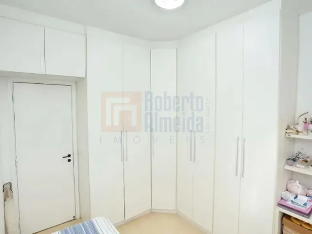 Imagem 12: Apartamento à Venda no Condomínio Barra Bali de 70m² com 2 Quartos com Armários Sendo