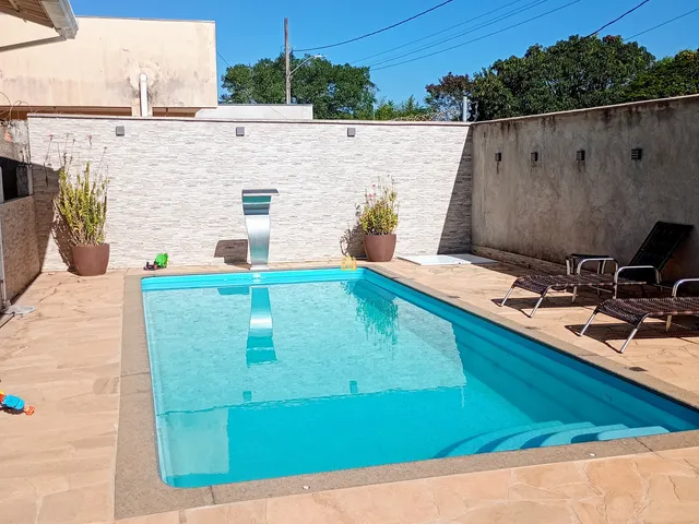 Imagem: Casa Espaçosa À Venda no Bairro Fernão
