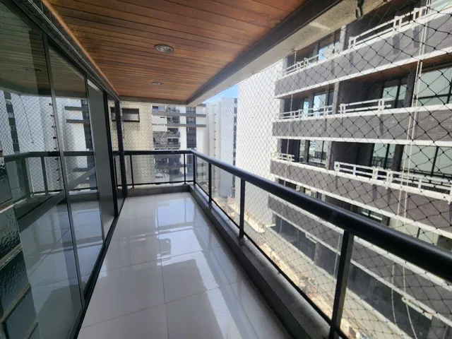 Imagem 12: 03 Suítes, Nascente e com Varanda, na Ponta Verde