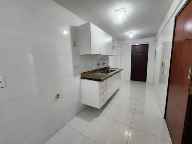 Imagem 5: 03 Suítes, Nascente e com Varanda, na Ponta Verde