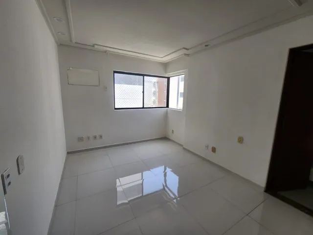 Imagem 3: 03 Suítes, Nascente e com Varanda, na Ponta Verde