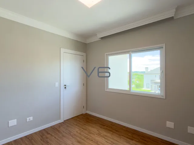 Imagem 2: Casa em Condomínio com 435m² privativos, 4 quartos, 2 vaga de garagem, no Alphaville