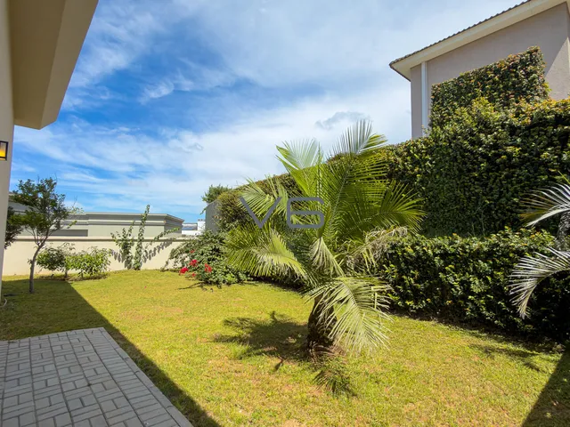 Imagem 11: Casa em Condomínio com 435m² privativos, 4 quartos, 2 vaga de garagem, no Alphaville