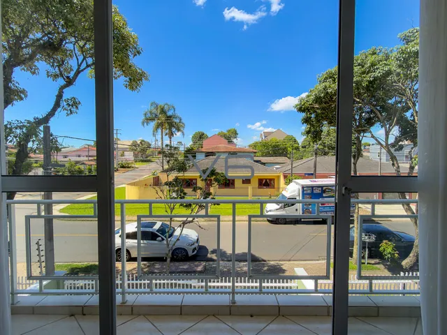 Imagem 4: Casa Alto Padrão com 147m² privativos, 3 quartos sendo 1 suíte, 4 vagas de garagem, em