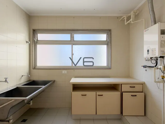 Imagem 14: Apartamento Alto Padrão com 4 quartos, 251,8m² privativos e 2 vagas de garagem no Água