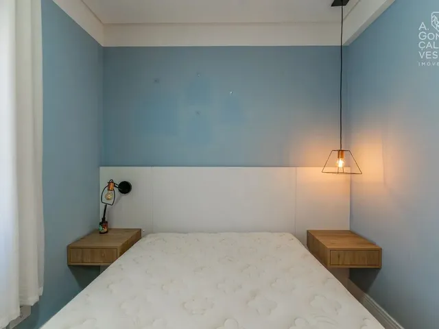 Imagem 2: Apartamento, 02 Quartos, 02 Vagas, Churrasqueira a Carvão, São Francisco, Curitiba