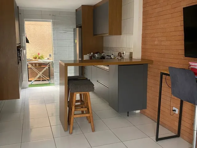 Imagem: Permuto Casa Financiada por Apartamento
