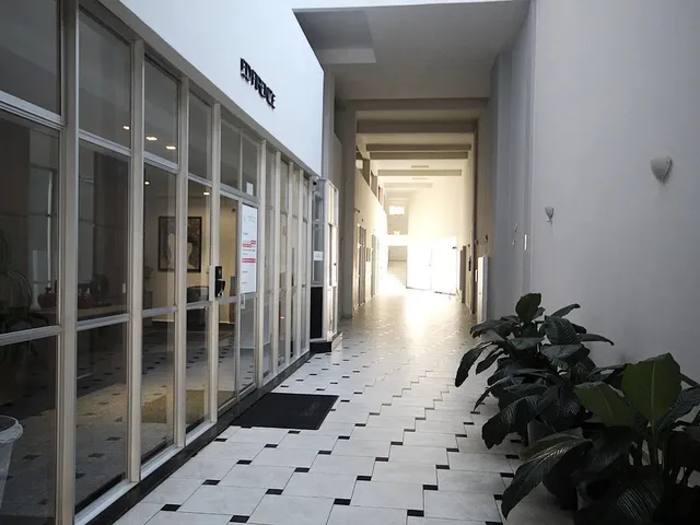 Imagem 10: Apartamento com 2 Dormitórios para Alugar Portão - Curitiba/Pr