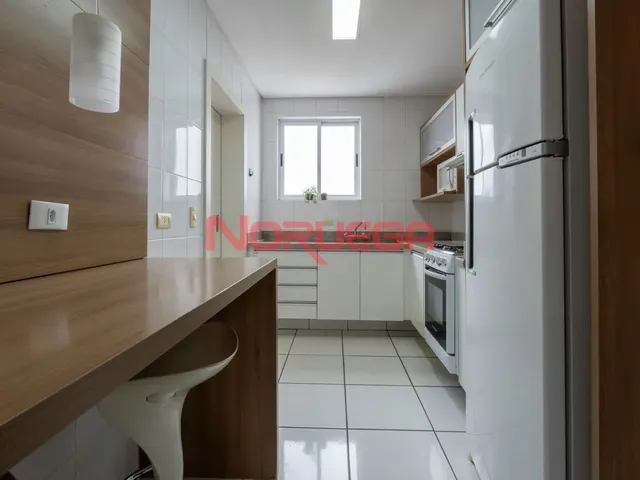 Imagem 8: Apartamento para Alugar no Bairro Cabral em Curitiba com 3 Quartos, Banheiro, Suíte E