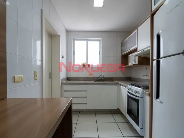 Imagem 10: Apartamento para Alugar no Bairro Cabral em Curitiba com 3 Quartos, Banheiro, Suíte E