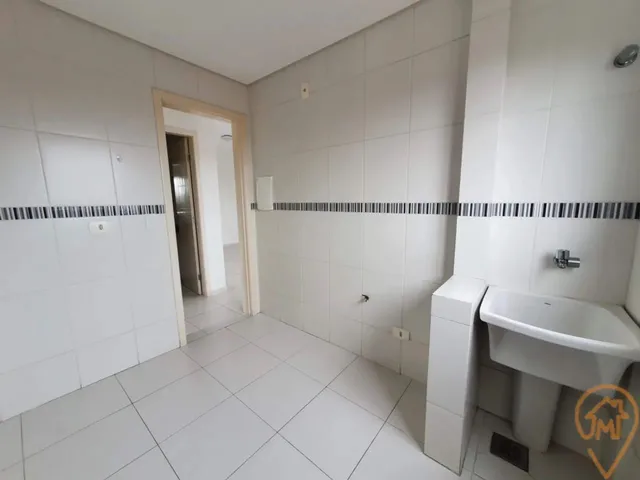 Imagem 9: Apartamento com 2 Quartos para Alugar por R$ 1990.00, 55.00 M2 - Cajuru - Curitiba/Pr