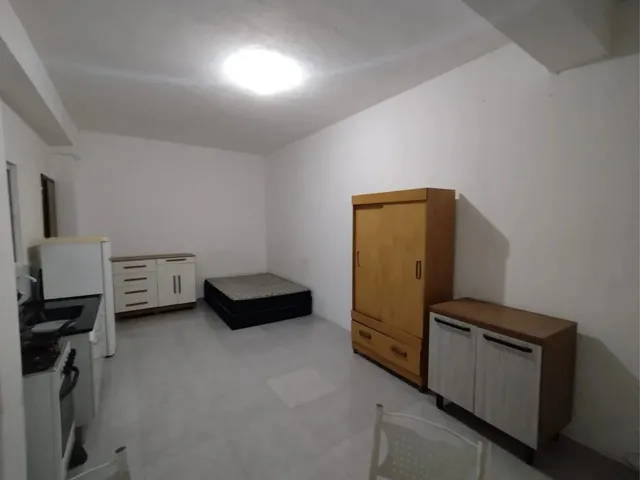 Imagem 3: Excelente Kitnet com Garagem Colombo. Disponível para Visitação!