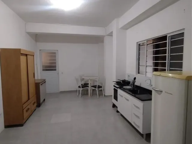 Imagem 4: Excelente Kitnet com Garagem Colombo. Disponível para Visitação!