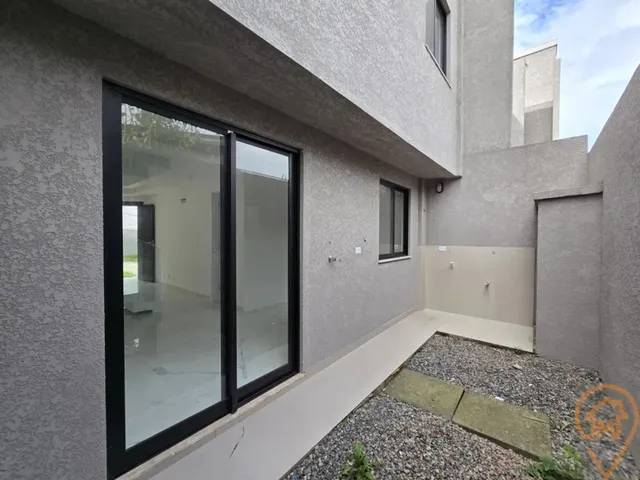 Imagem 7: Sobrado com 3 Quartos para Alugar por R$ 3900.00, 132.89 M2 - Uberaba - Curitiba/Pr