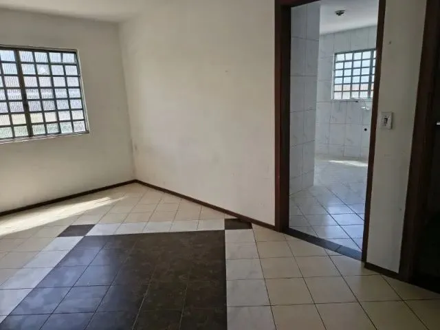 Imagem 3: Apartamento de 2 Quartos no Alto Boqueirão