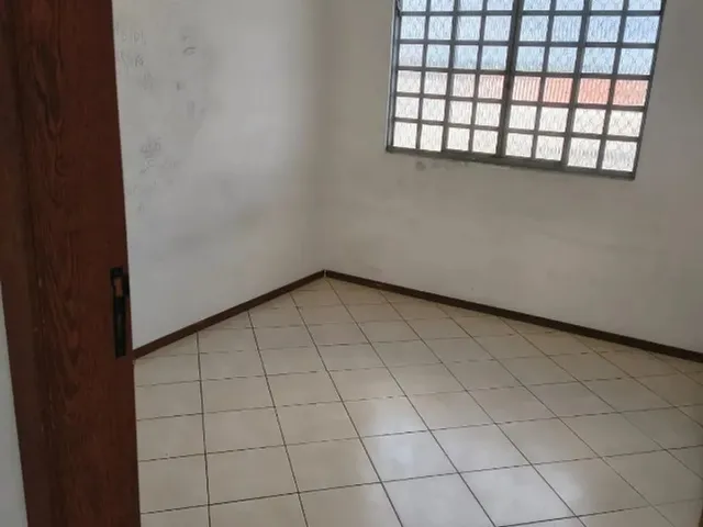 Imagem 10: Apartamento de 2 Quartos no Alto Boqueirão
