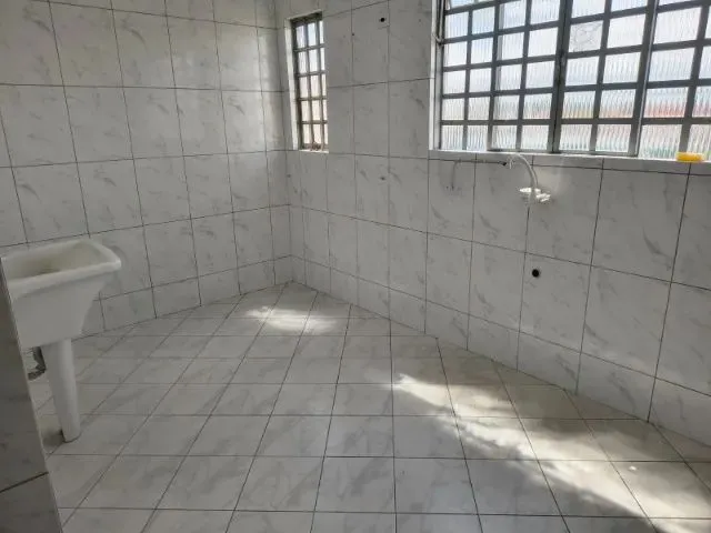 Imagem 4: Apartamento de 2 Quartos no Alto Boqueirão