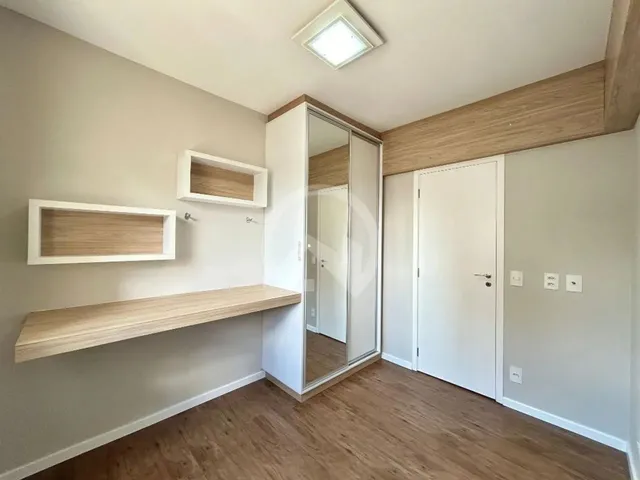 Imagem 2: Apartamento para Alugar Mobiliado com 3 Quartos no Condomínio Monde Champagnat, Curitiba