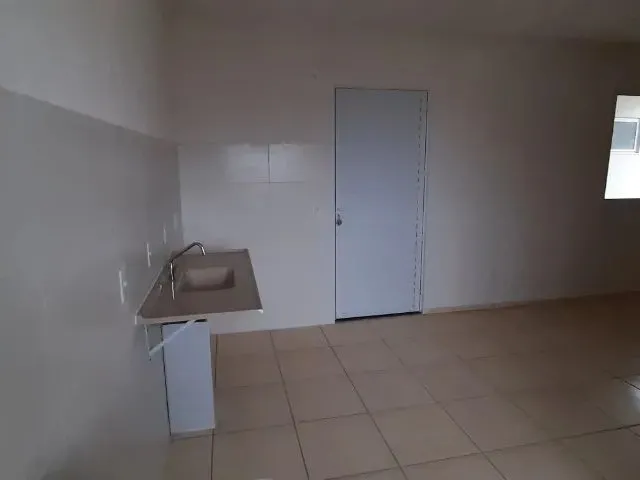 Imagem 10: Aluga-Se Apartamento 2 Q. Prox. Hosp. do Rocio