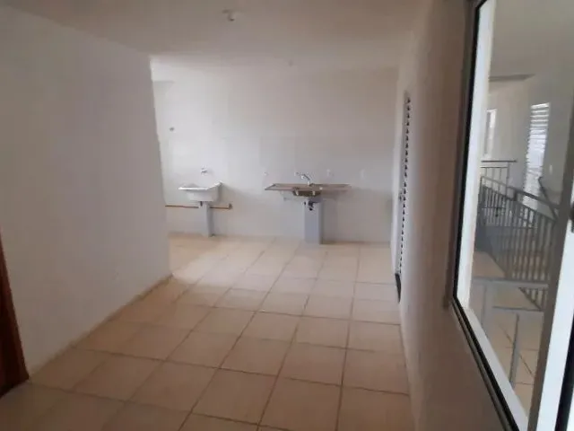 Imagem 9: Aluga-Se Apartamento 2 Q. Prox. Hosp. do Rocio