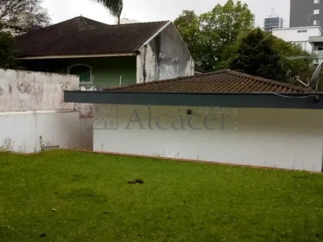 Imagem 4: Imóvel para Aluguel com 230 Metros Quadrados com 7 Quartos em Mercês - Curitiba - Pr