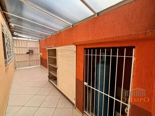 Imagem 6: Casa com 3 Dormitórios para Alugar por R$ 2.873,21/Mês - Hauer - Curitiba/Pr