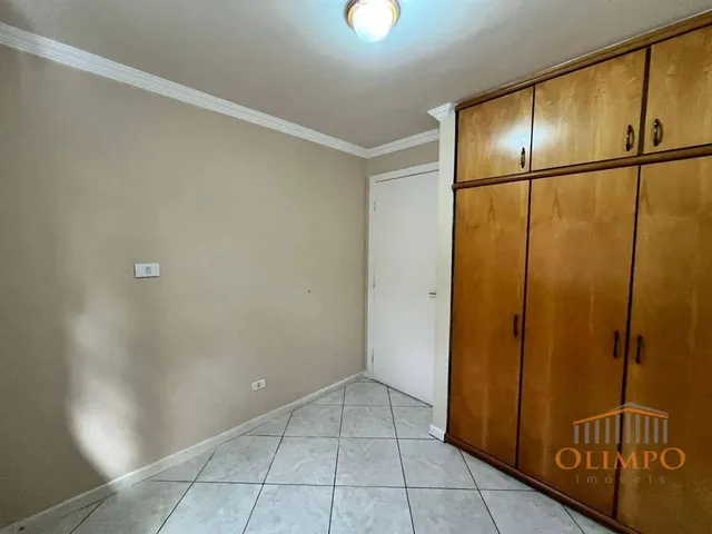 Imagem 9: Casa com 3 Dormitórios para Alugar por R$ 2.873,21/Mês - Hauer - Curitiba/Pr
