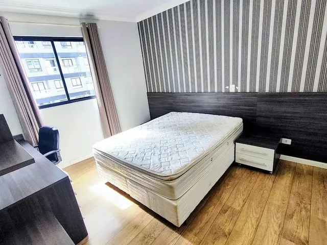 Imagem 2: Apartamento com 2 Quartos para Alugar por R$ 3600.00, 68.53 M2 - Centro - Curitiba/Pr
