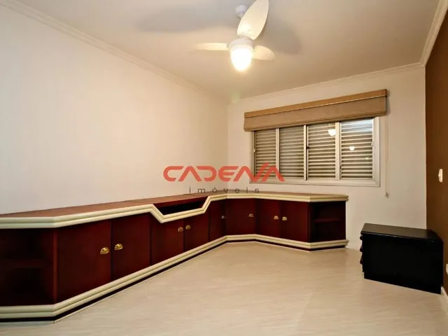 Imagem 11: Apartamento com 4 Quartos e Vaga Dupla para Aluguel no Centro