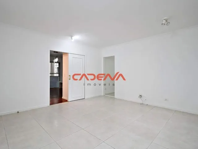 Imagem 2: Apartamento com 4 Quartos e Vaga Dupla para Aluguel no Centro