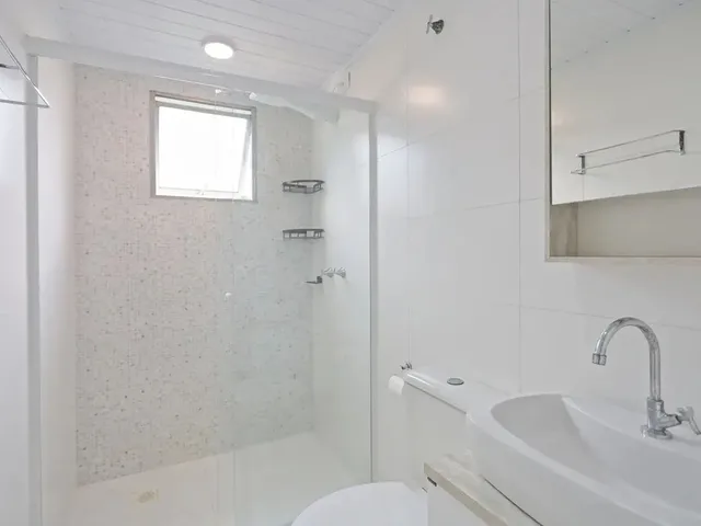 Imagem 3: Apartamento de 2 Quartos Semimobiliado no Spazio Cape na Cidade Jardim - em Sjp- Pr