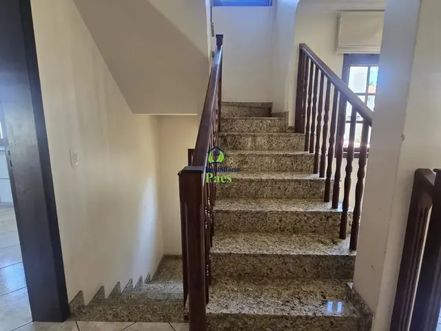 Imagem 10: Imóvel para Aluguel Possui 220M² com 3 Quartos em Cajuru - Curitiba - Pr