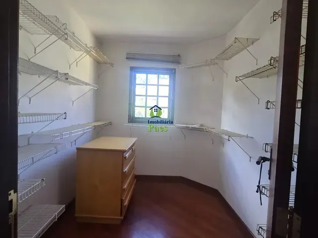 Imagem 15: Imóvel para Aluguel Possui 220M² com 3 Quartos em Cajuru - Curitiba - Pr