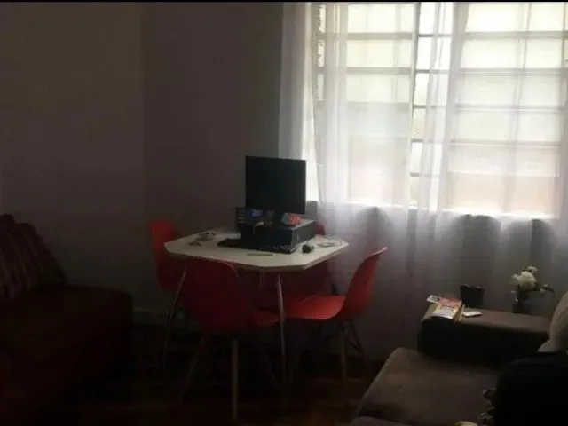 Imagem 4: Quarto no Centro de Curitiba