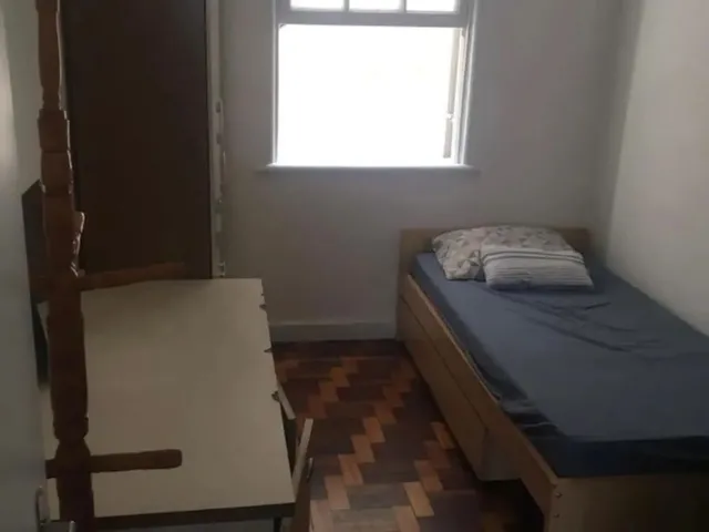 Imagem 3: Quarto no Centro de Curitiba