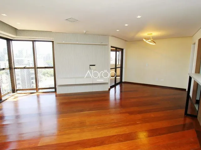 Imagem 8: Apartamento Semimobiliado com 4 Quartos para Locação no Batel 210 M² Privativos Com