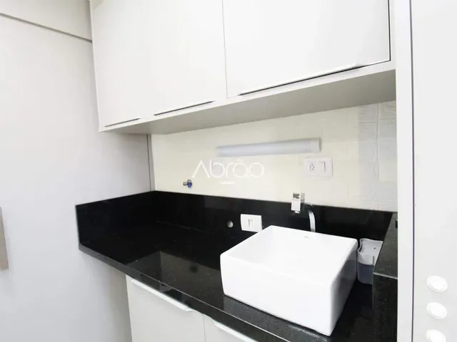 Imagem 13: Apartamento Semimobiliado com 4 Quartos para Locação no Batel 210 M² Privativos Com