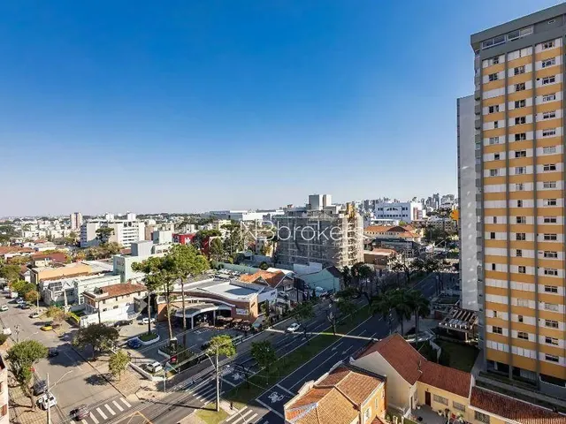 Imagem 6: Apartamento Amplo e Sofisticado À Venda no Coração da Cidade