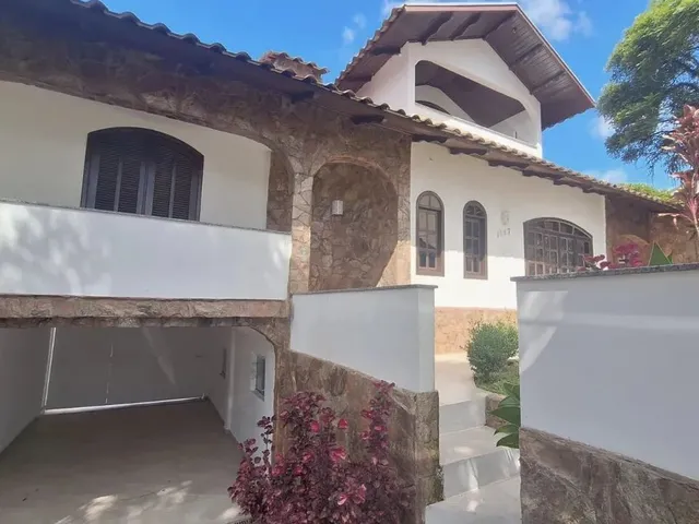 Imagem: Casa para Alugar, 03 Quartos, 04 Vagas
