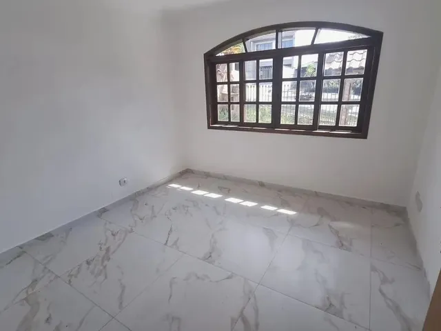 Imagem 11: Casa para Alugar, 03 Quartos, 04 Vagas, Piscina, Uberaba, Curitiba