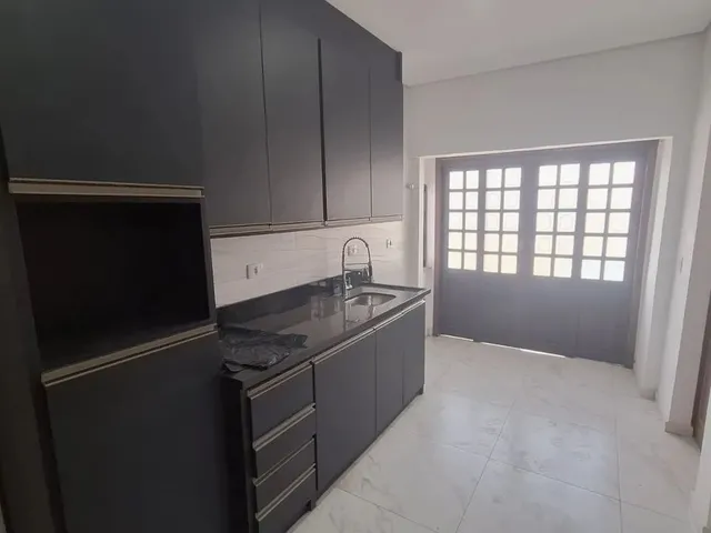 Imagem 9: Casa para Alugar, 03 Quartos, 04 Vagas, Piscina, Uberaba, Curitiba